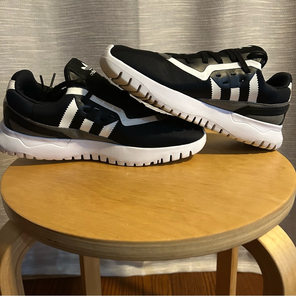 ADIDAS Originals Flex sneakers 6Y/ 8 W